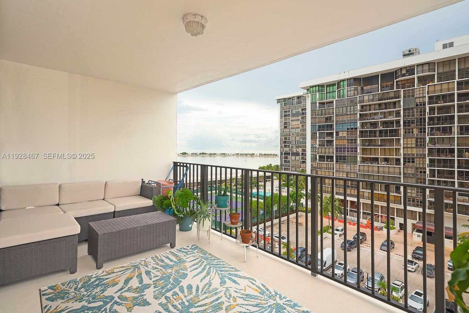 Small Image of 1901 BRICKELL AVE #B905, Miami Number 8