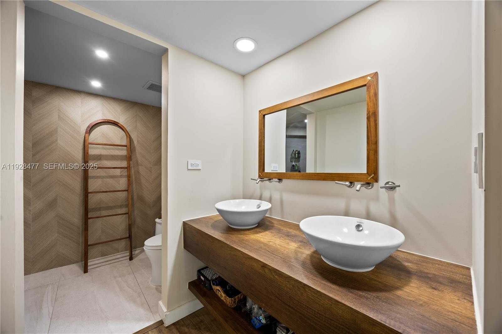 Small Image of 1915 BRICKELL AVE #1001, Miami Number 21