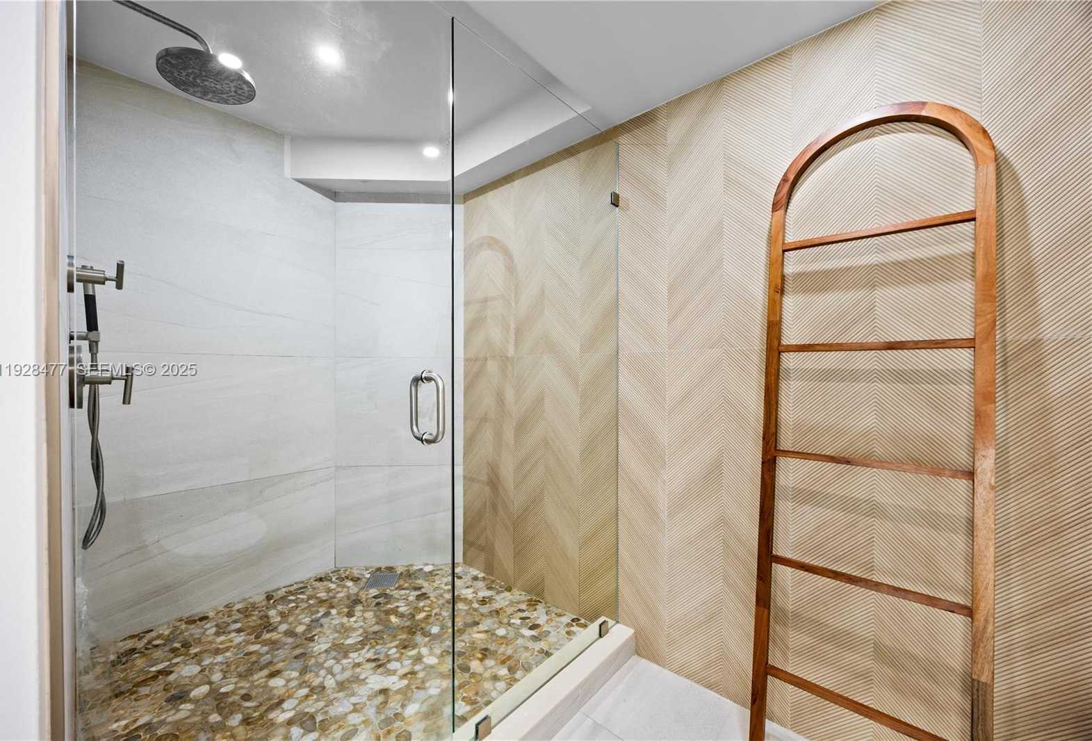 Small Image of 1915 BRICKELL AVE #1001, Miami Number 22