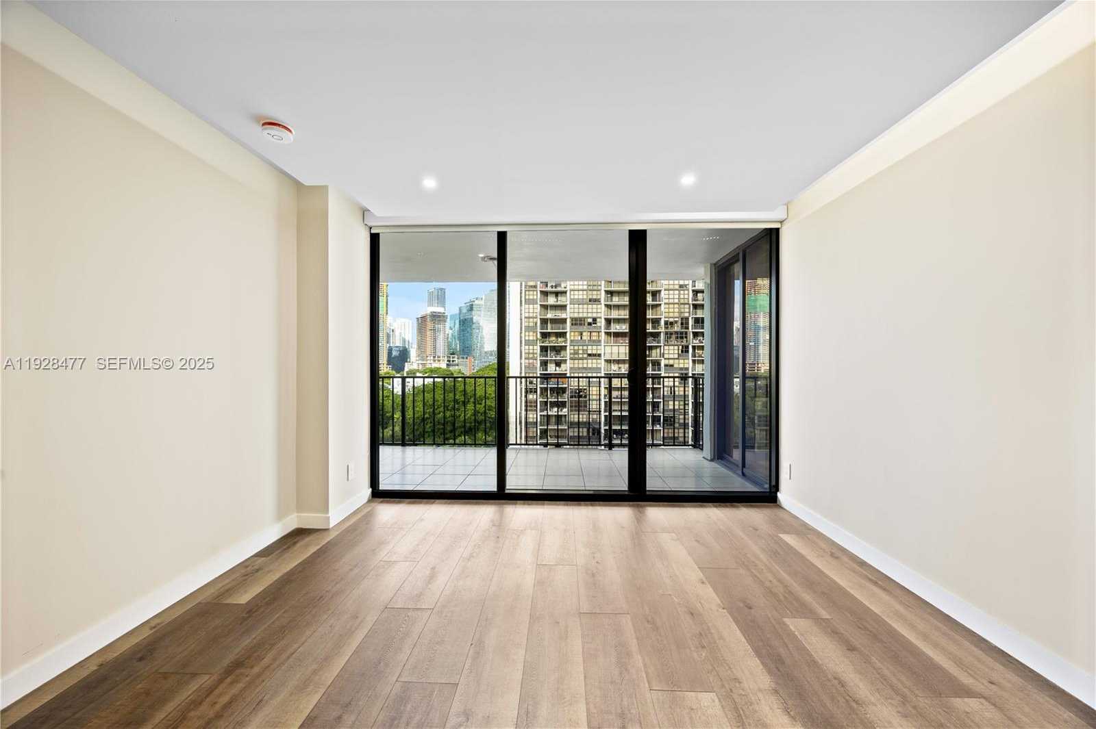 Small Image of 1915 BRICKELL AVE #1001, Miami Number 25