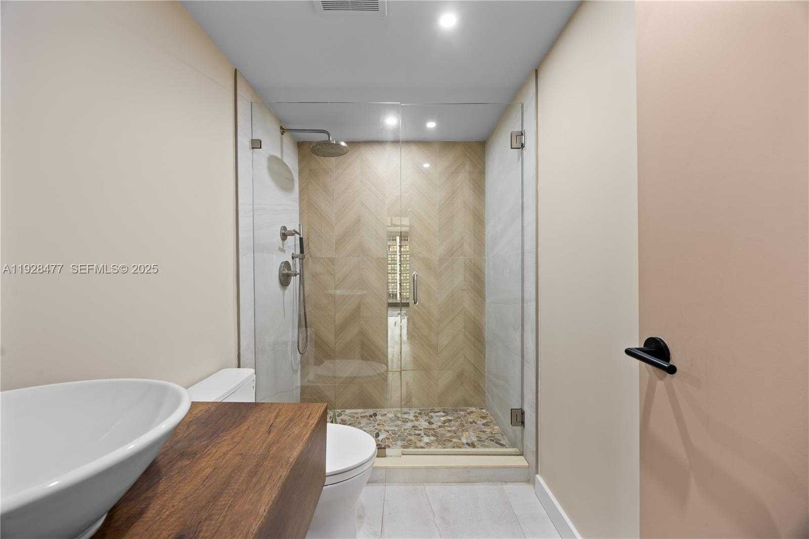 Small Image of 1915 BRICKELL AVE #1001, Miami Number 28