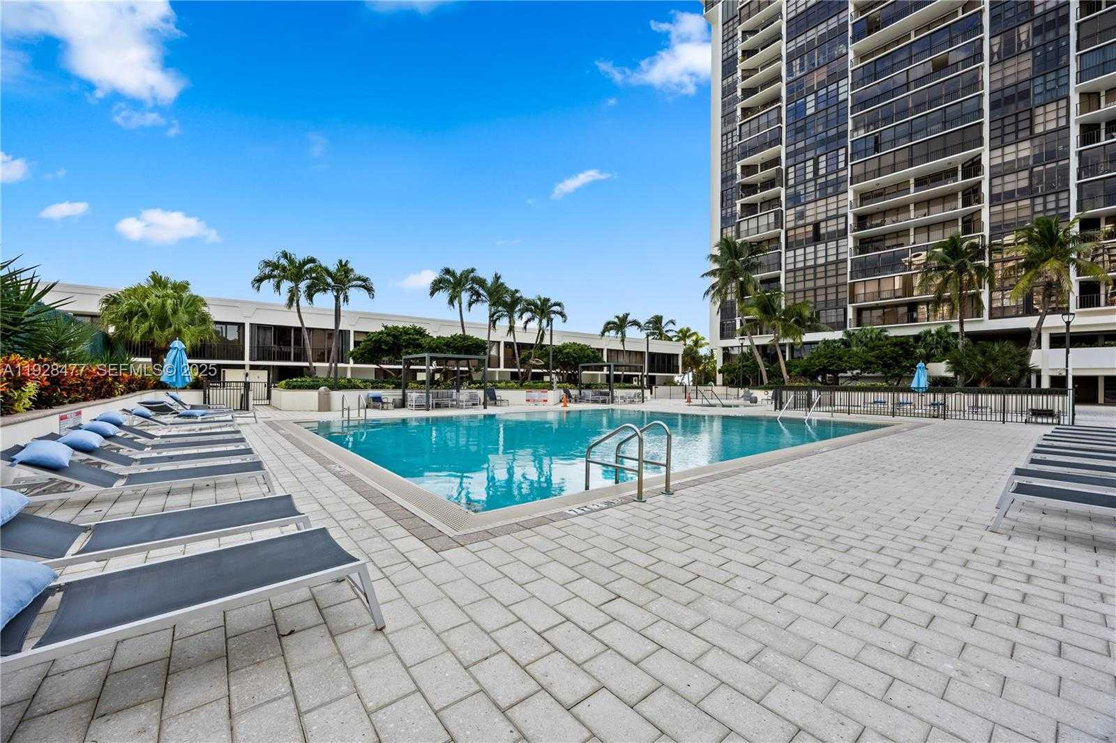 Small Image of 1915 BRICKELL AVE #1001, Miami Number 39