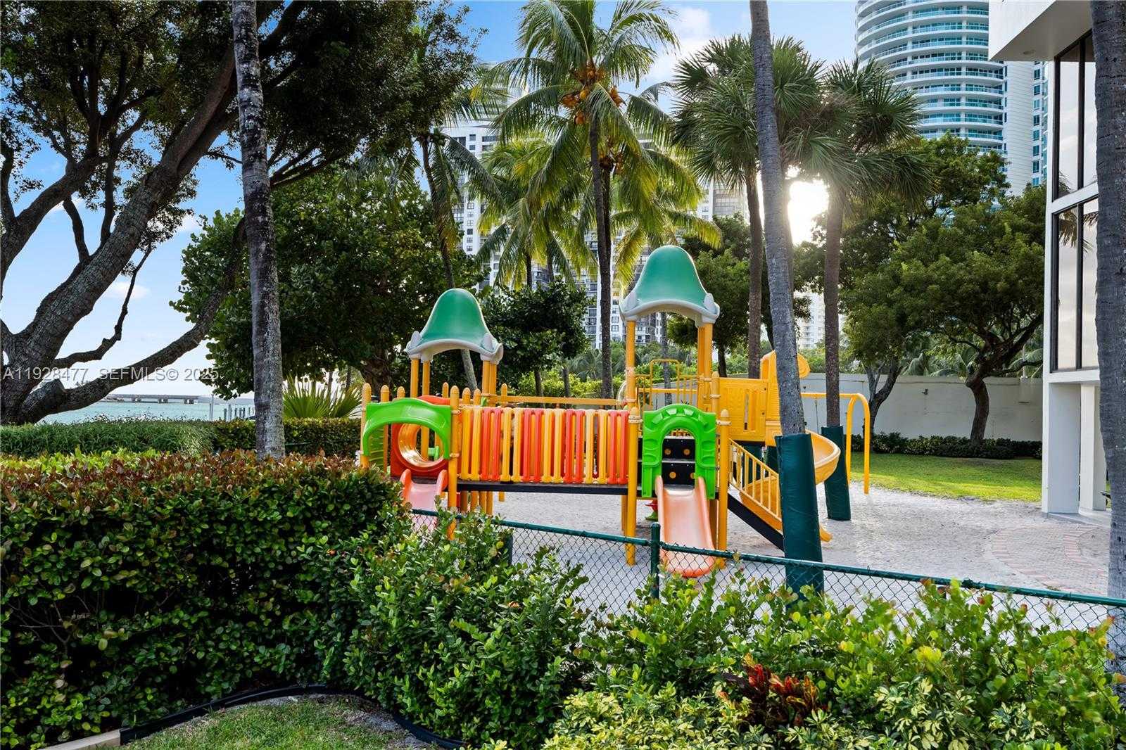 Small Image of 1915 BRICKELL AVE #1001, Miami Number 43