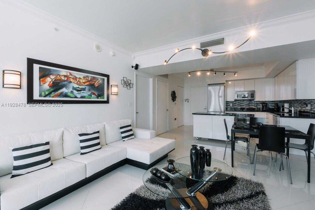 Small Image of 92 SOUTH WEST 3RD ST #1512, Miami Number 5