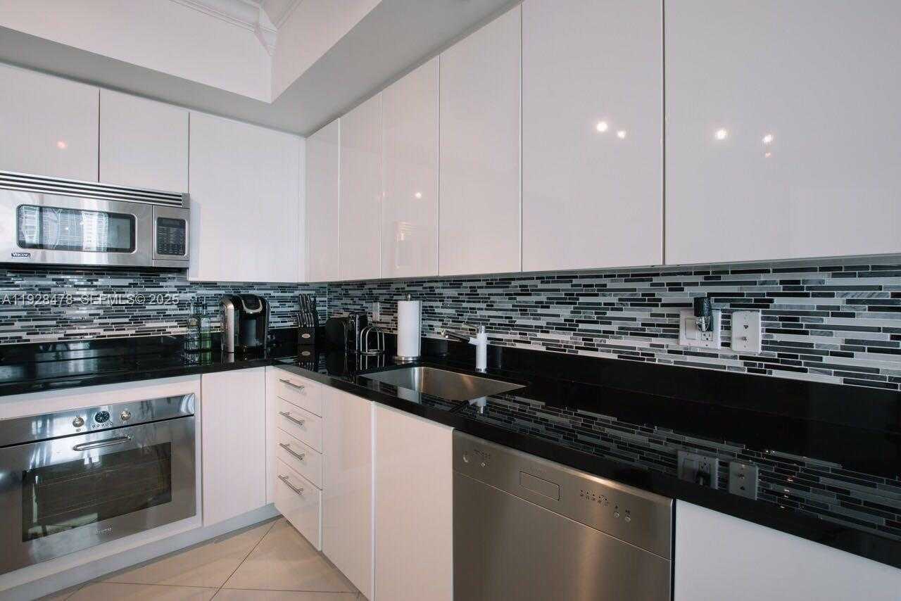 Small Image of 92 SOUTH WEST 3RD ST #1512, Miami Number 7