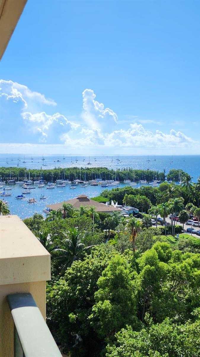 Small Image of 2951 SOUTH BAYSHORE DR #1012, Miami Number 1