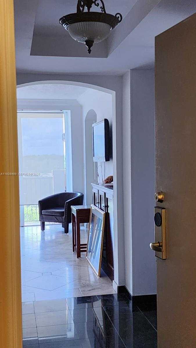 Small Image of 2951 SOUTH BAYSHORE DR #1012, Miami Number 10