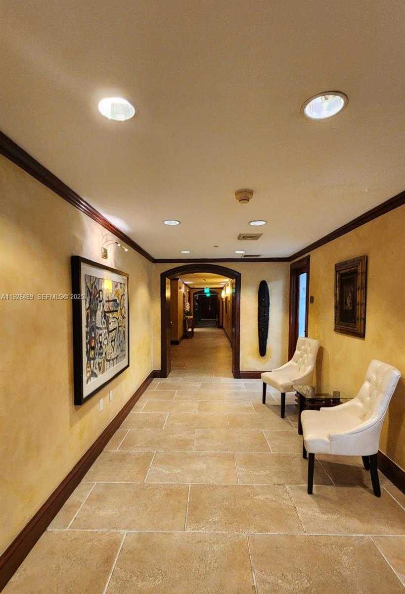 Small Image of 2951 SOUTH BAYSHORE DR #1012, Miami Number 26