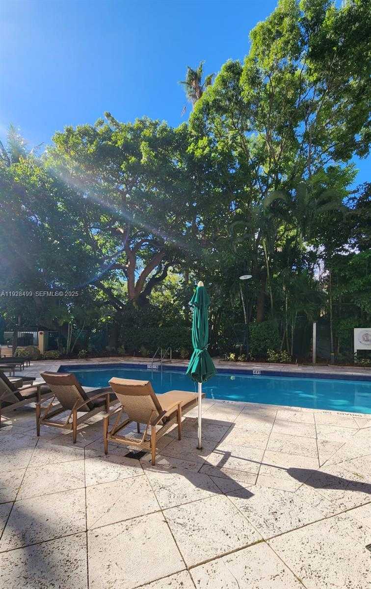 Small Image of 2951 SOUTH BAYSHORE DR #1012, Miami Number 33