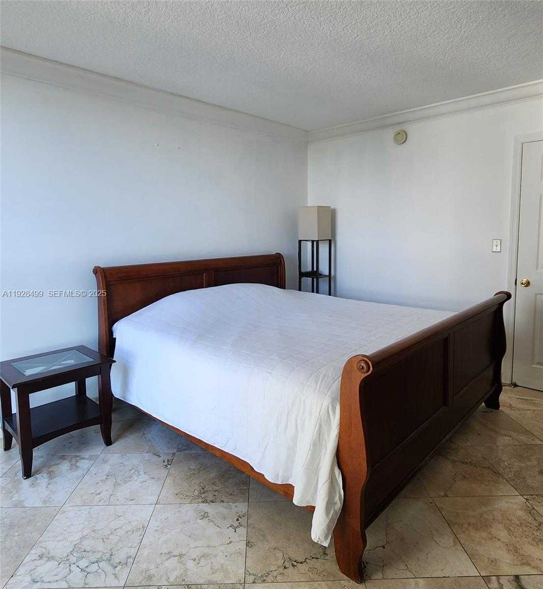 Small Image of 2951 SOUTH BAYSHORE DR #1012, Miami Number 5