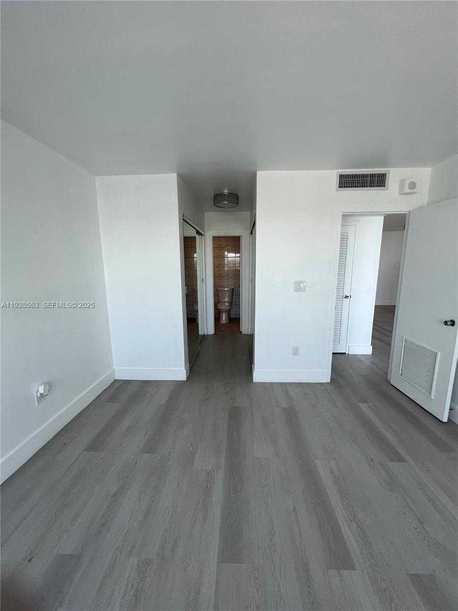 Small Image of 1865 79TH ST CSWY #12I, North Bay Village Number 14