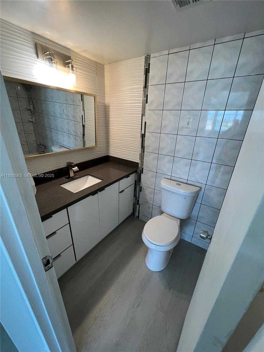 Small Image of 1865 79TH ST CSWY #12I, North Bay Village Number 15