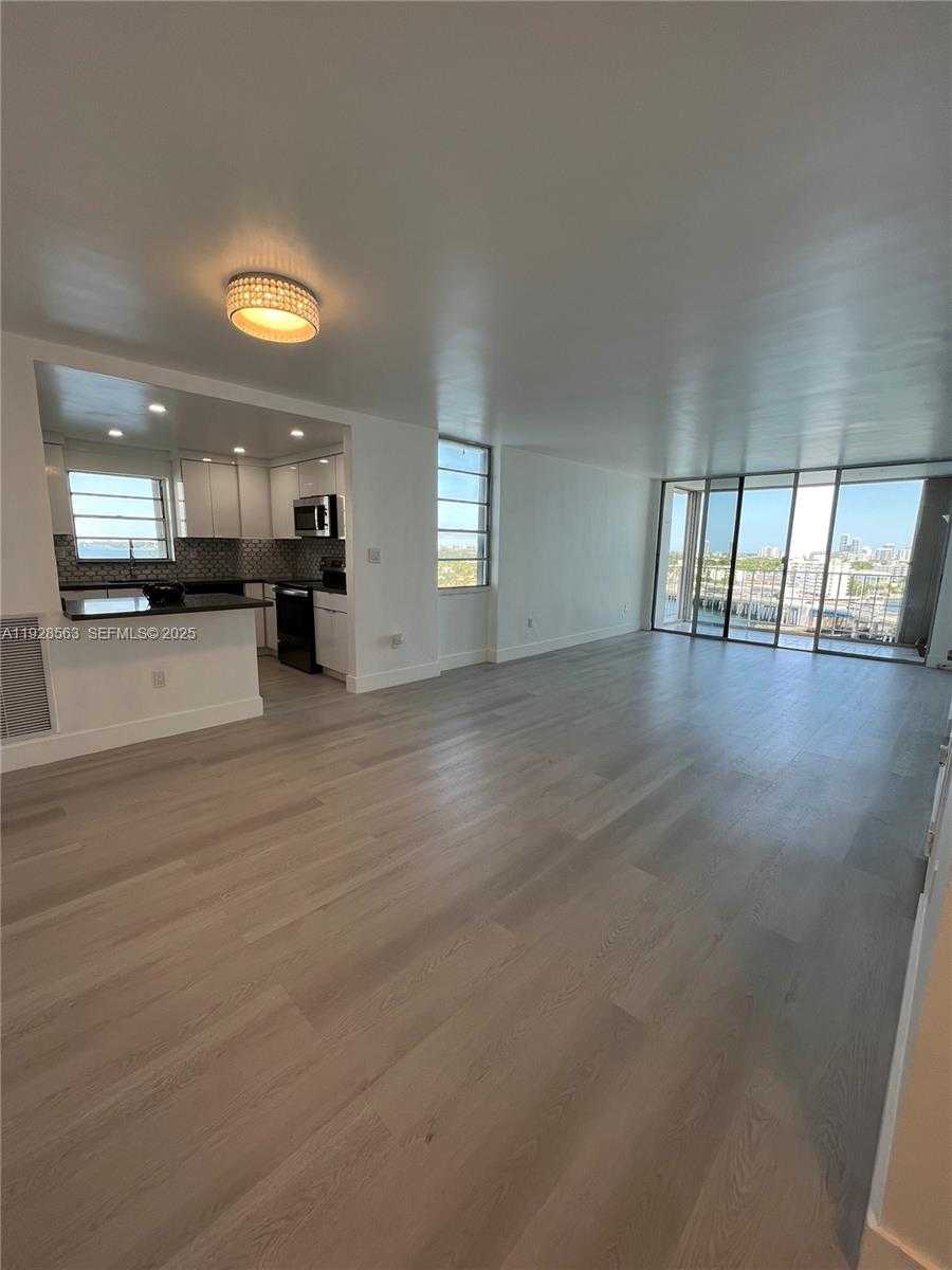 Small Image of 1865 79TH ST CSWY #12I, North Bay Village Number 5