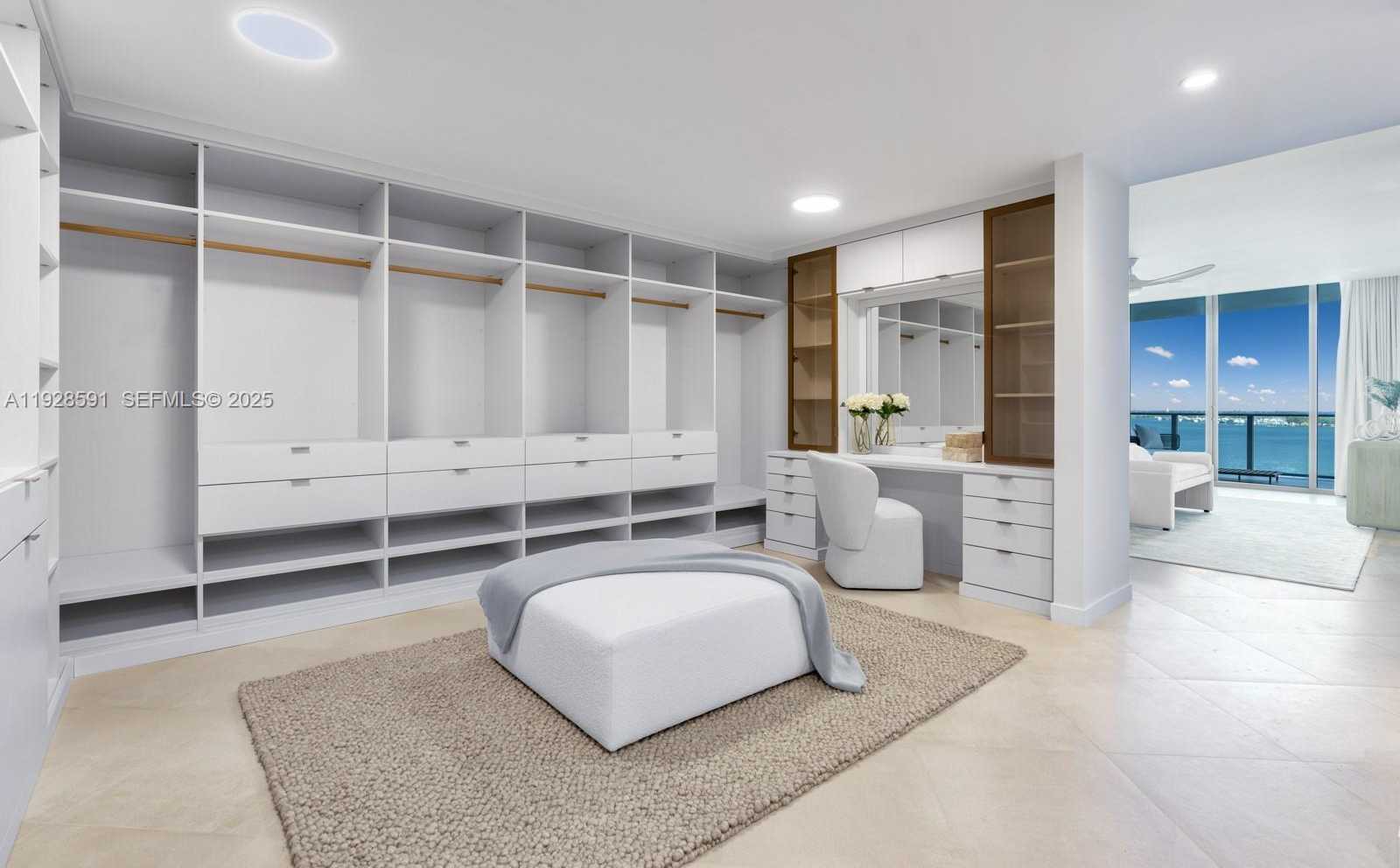 Imagen de Pequeño Objeto