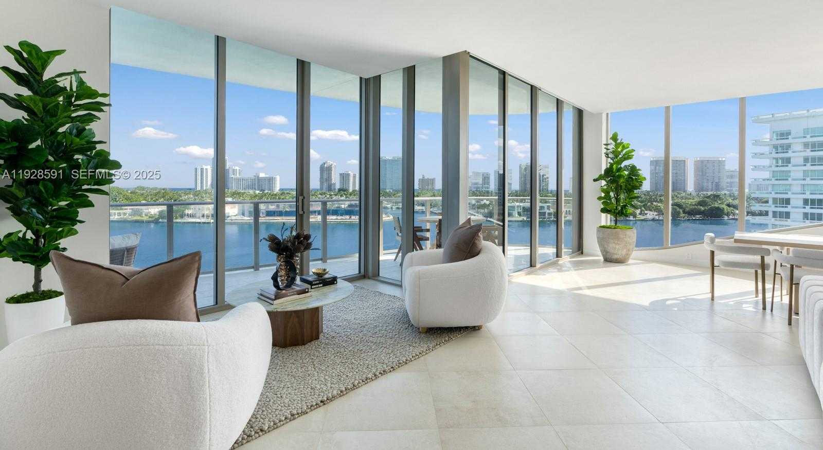 Imagen de Pequeño Objeto