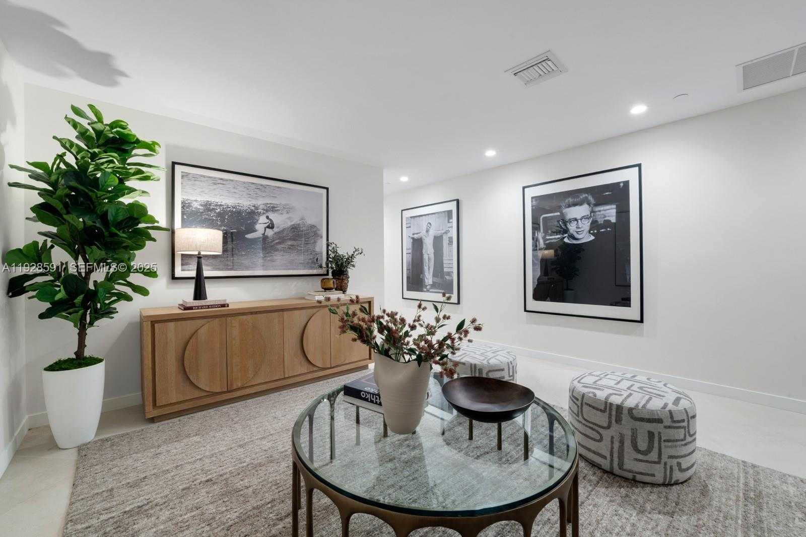 Imagen de Pequeño Objeto