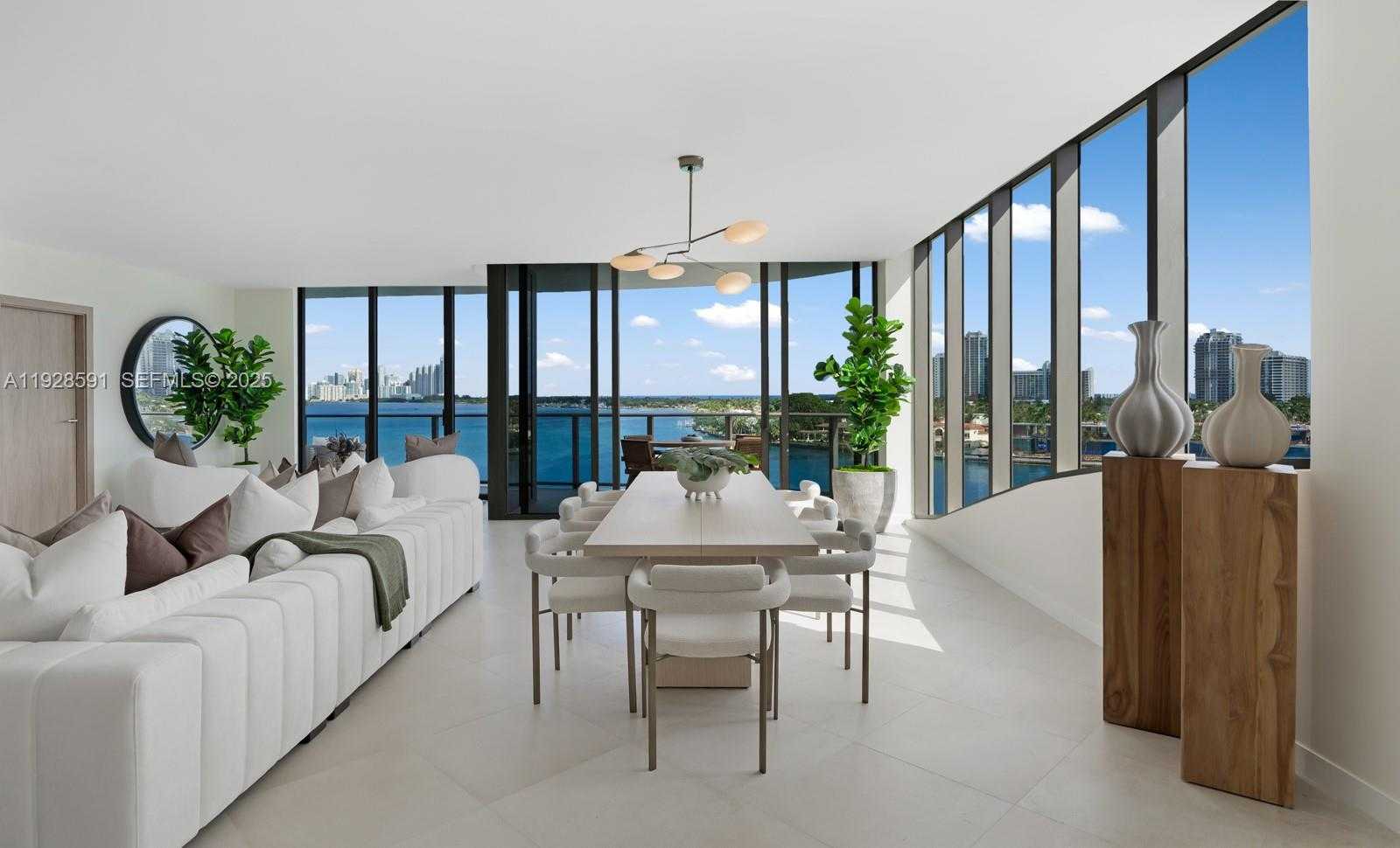 Imagen de Pequeño Objeto