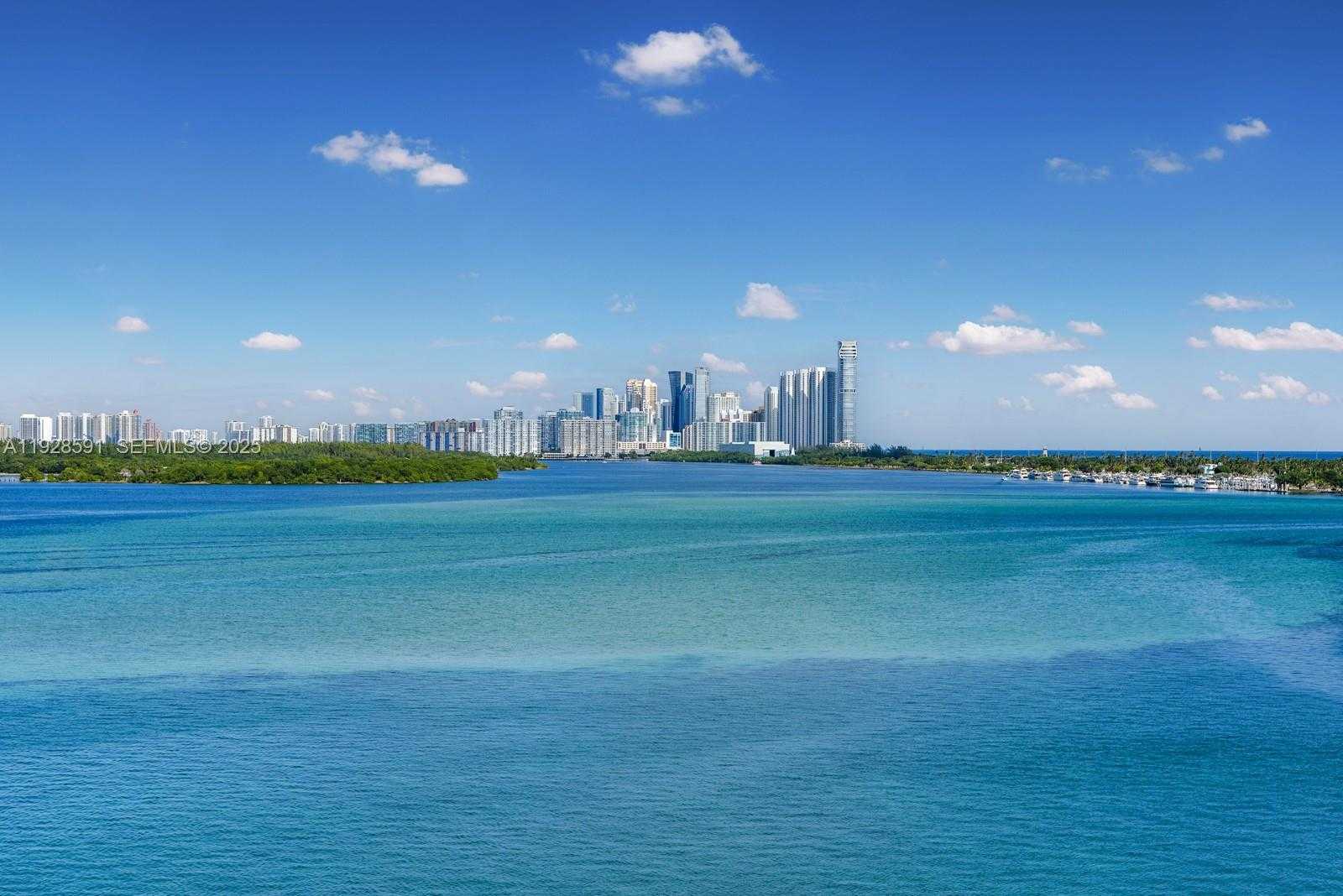 Imagen de Pequeño Objeto