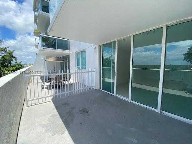 Small Image of 1861 NORTH WEST S RIVER DR #702, Miami Number 1