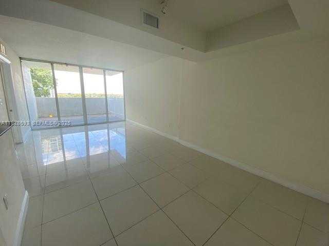 Small Image of 1861 NORTH WEST S RIVER DR #702, Miami Number 7