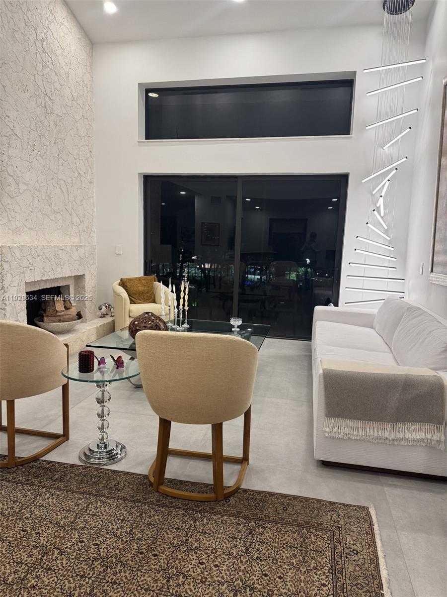 Small Image of 2000 SOUTH BAYSHORE DR #46, Miami Number 4