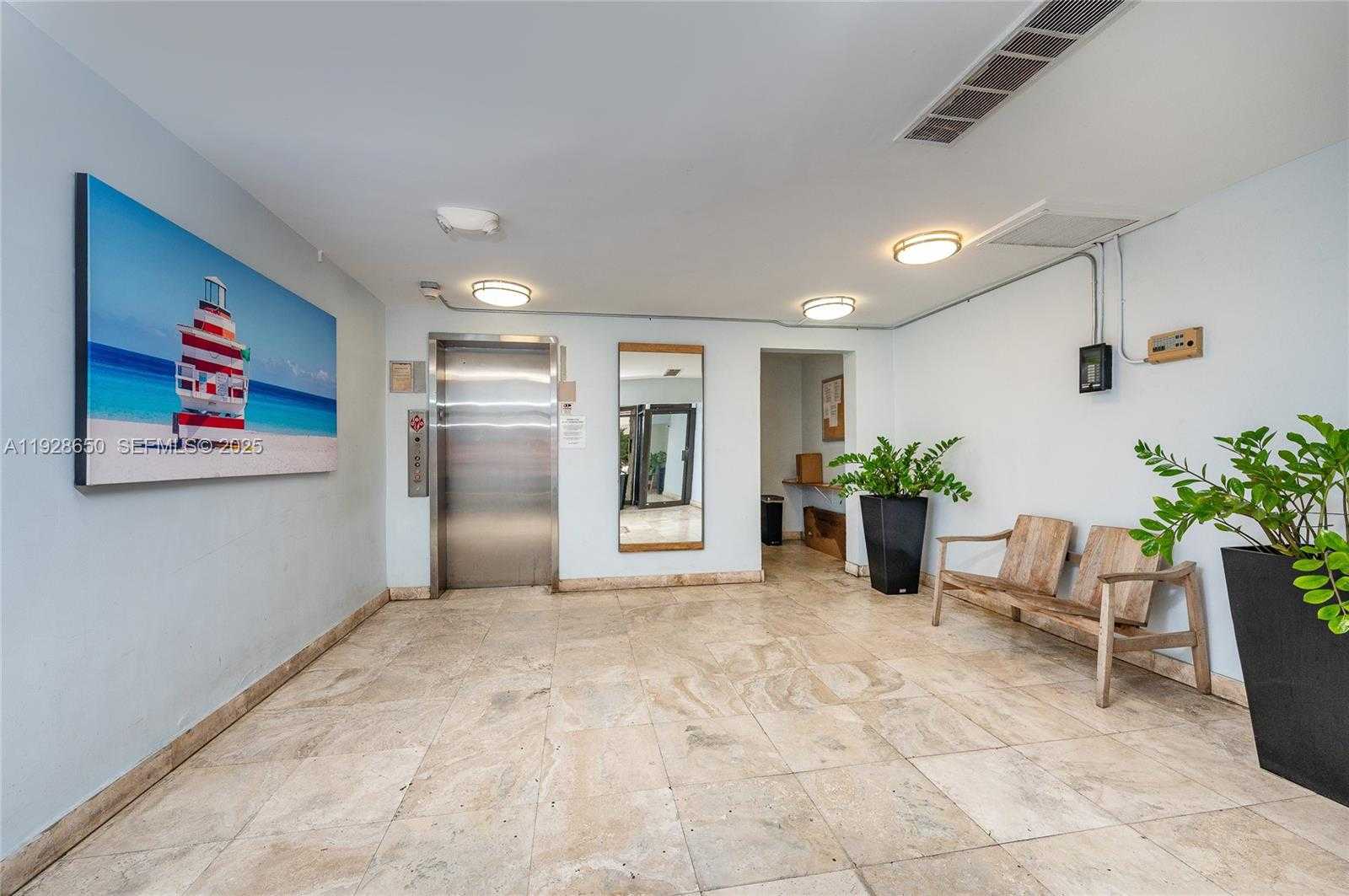 Small Image of 899 WEST AVE #7E, Miami Beach Number 3