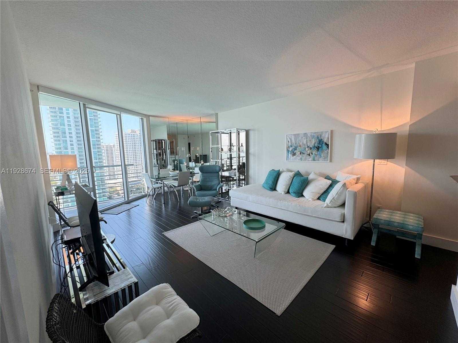 Small Image of 335 SOUTH BISCAYNE BLVD #2403, Miami Number 8