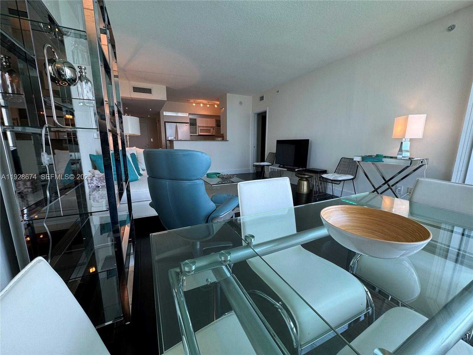 Small Image of 335 SOUTH BISCAYNE BLVD #2403, Miami Number 9