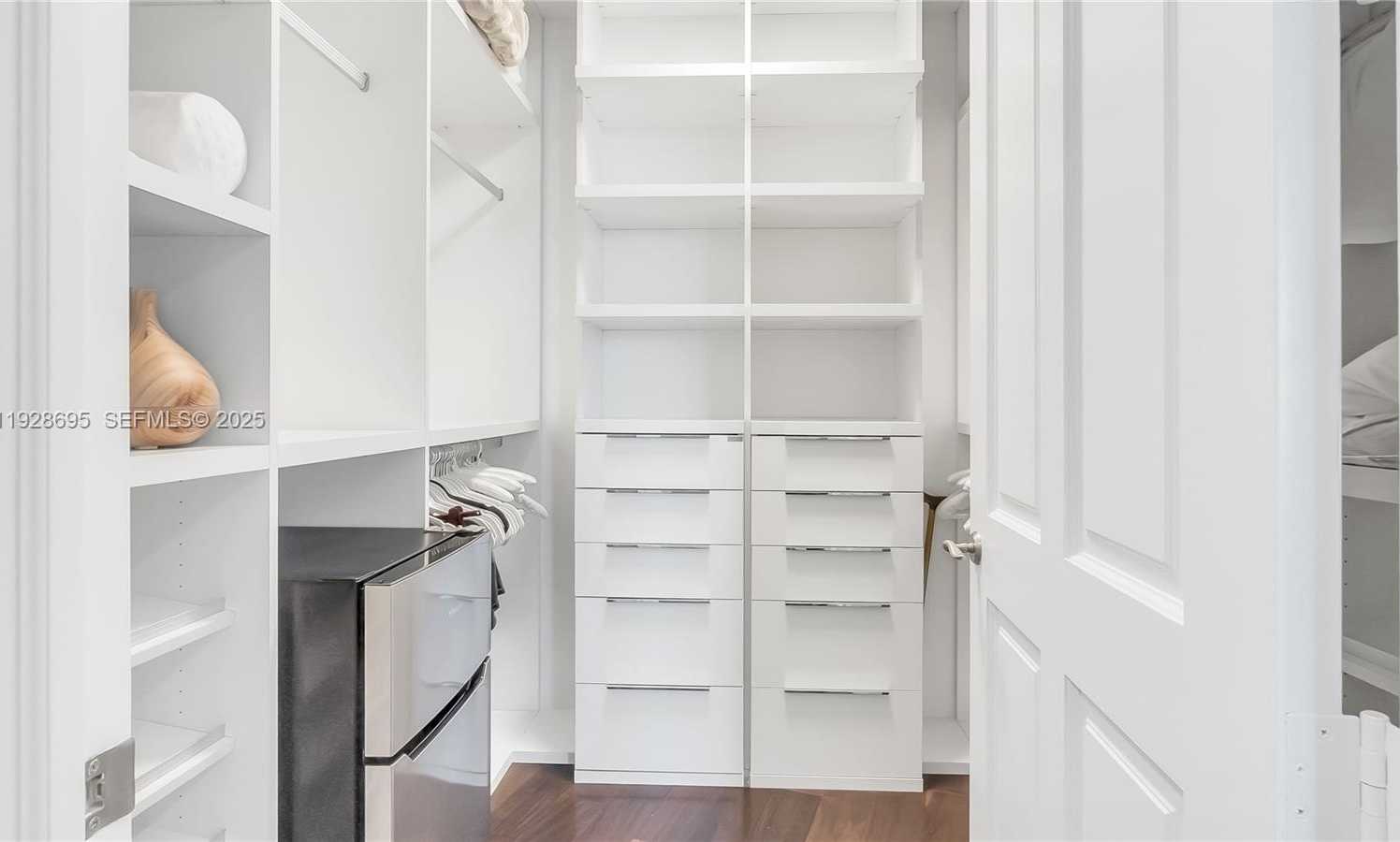 Small Image of 10295 COLLINS AVE #402, Bal Harbour Number 23