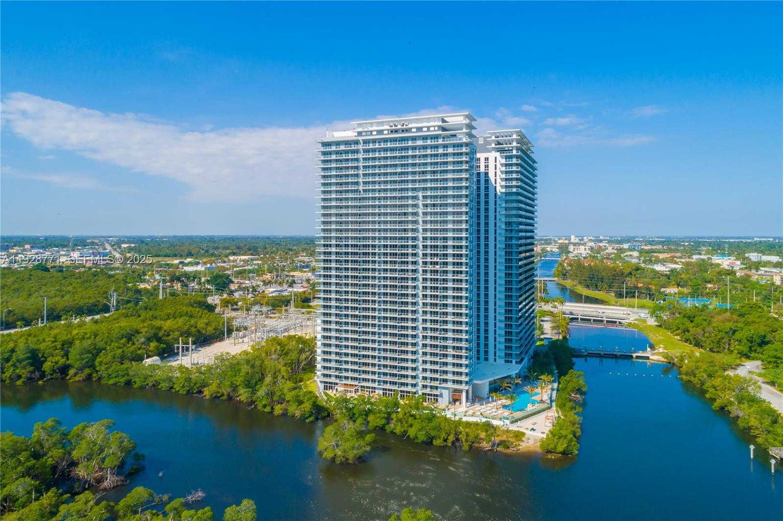 Imagen de Pequeño Objeto