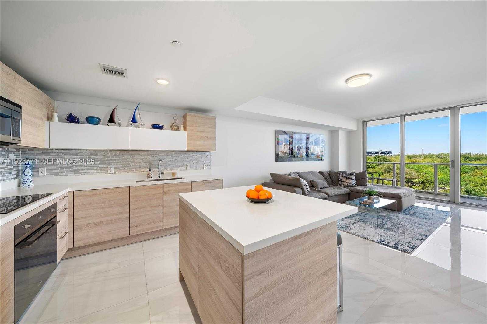 Imagen de Pequeño Objeto