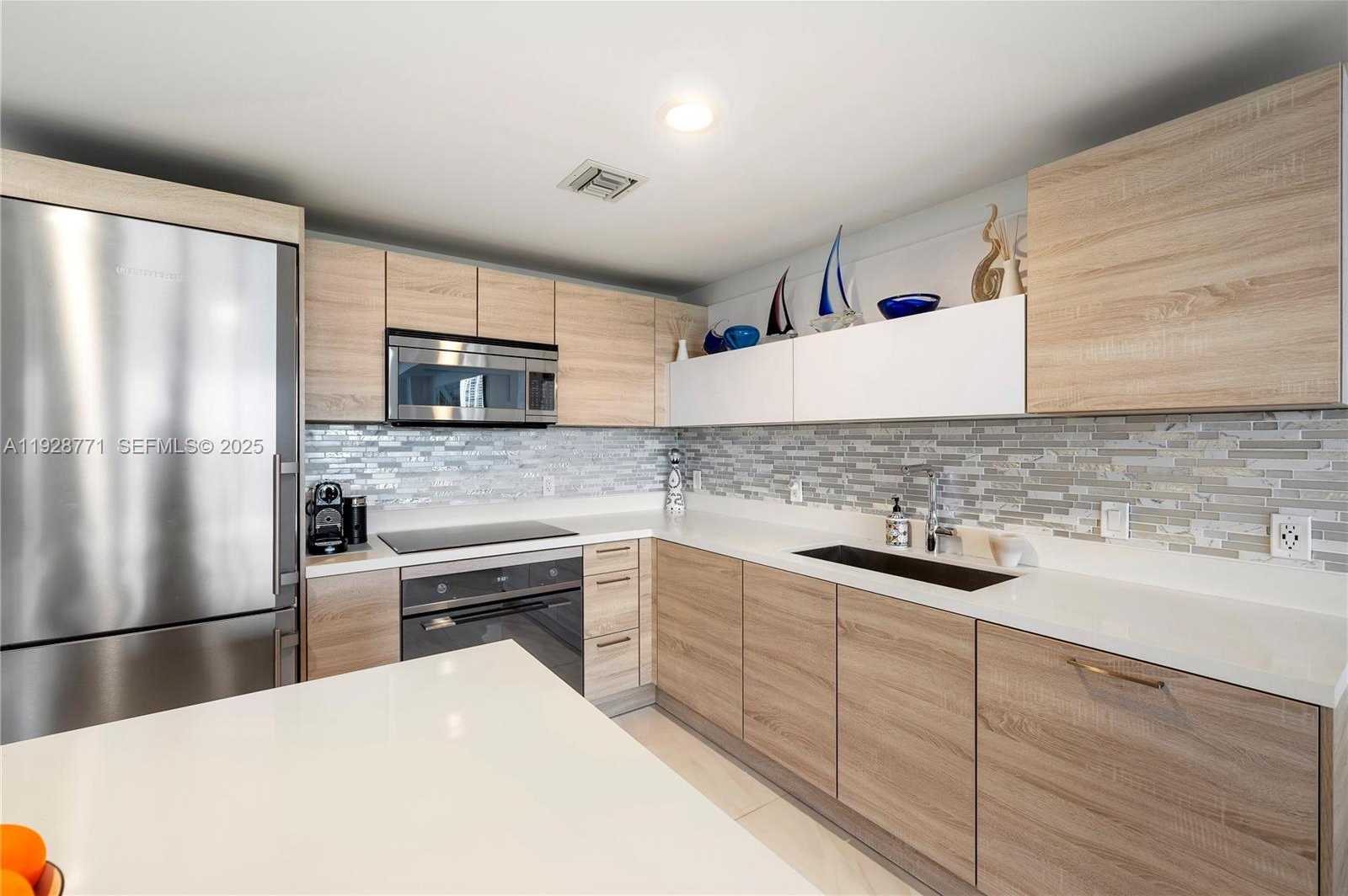 Imagen de Pequeño Objeto