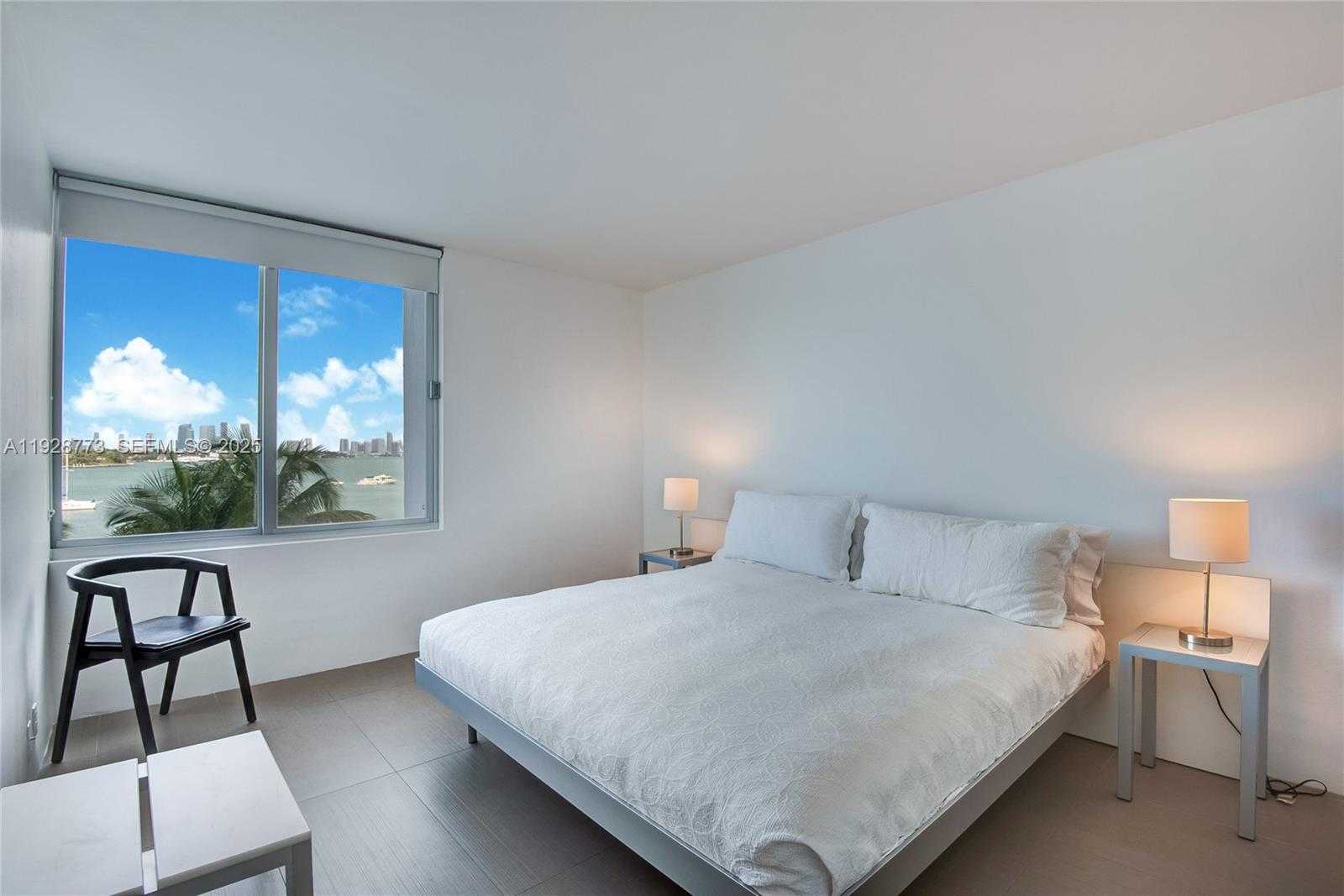 Small Image of 1000 WEST AVE #311, Miami Beach Number 11