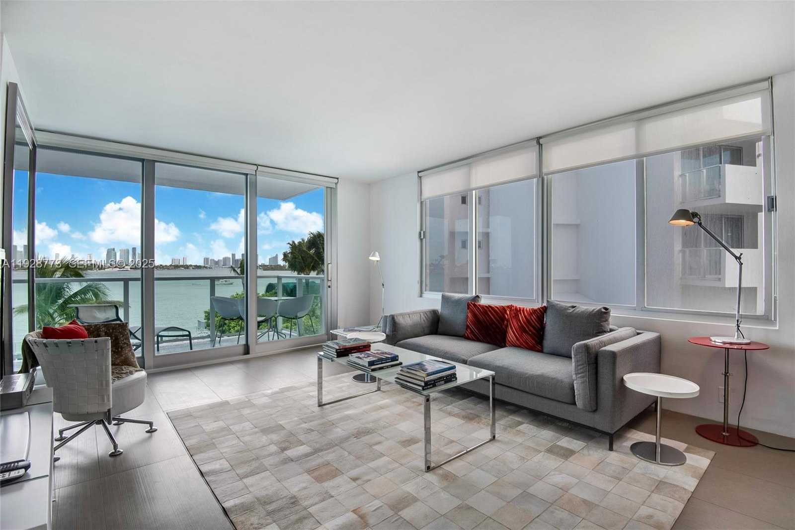 Small Image of 1000 WEST AVE #311, Miami Beach Number 8