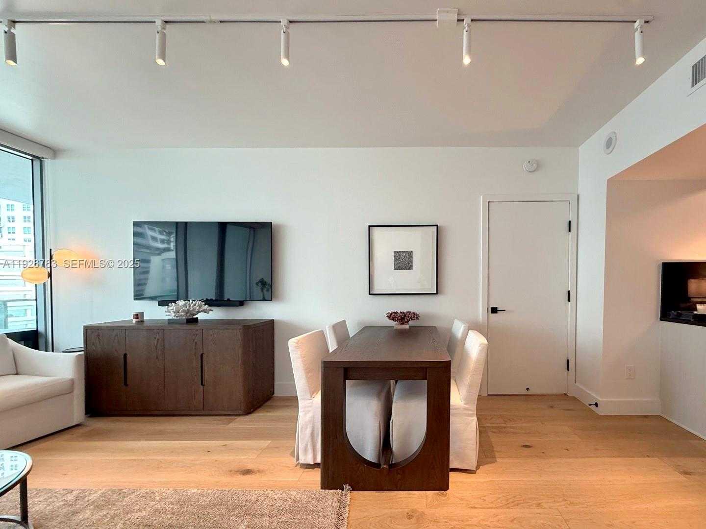 Small Image of 1331 BRICKELL BAY DR #506, Miami Number 5
