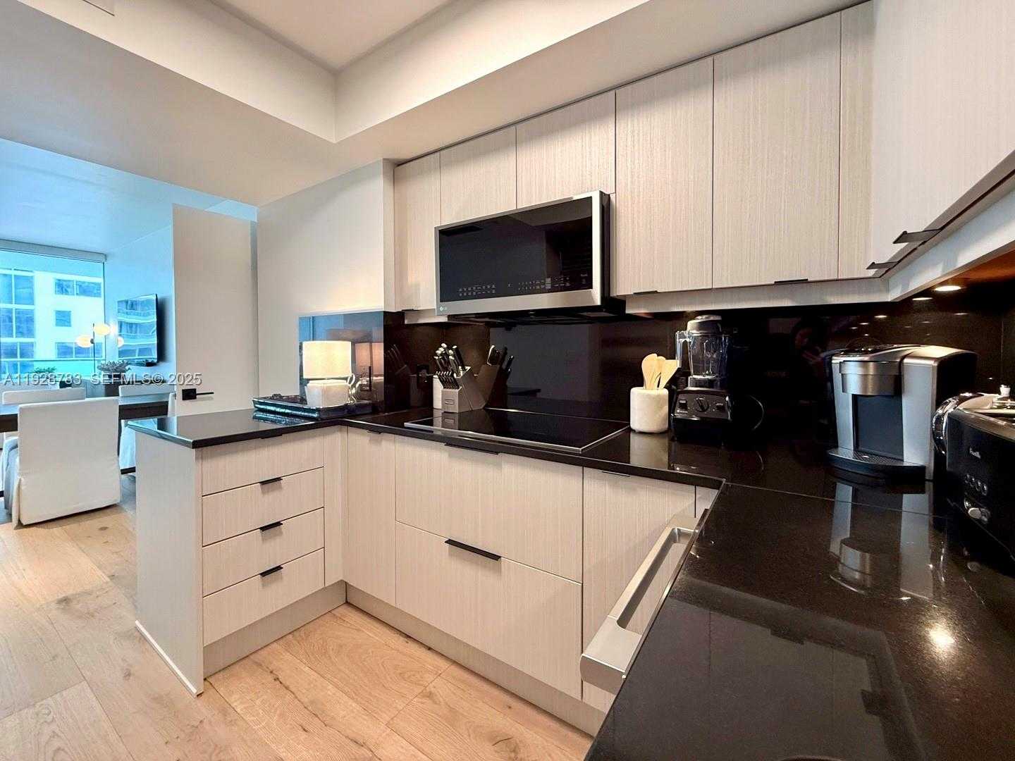 Small Image of 1331 BRICKELL BAY DR #506, Miami Number 8