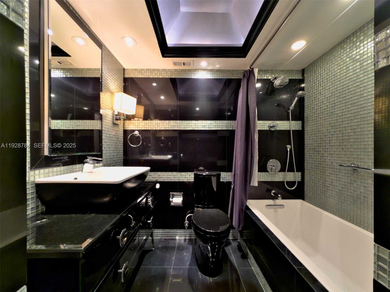 Small Image of 600 THREE ISLANDS BLVD #1112, Hallandale Beach Number 11