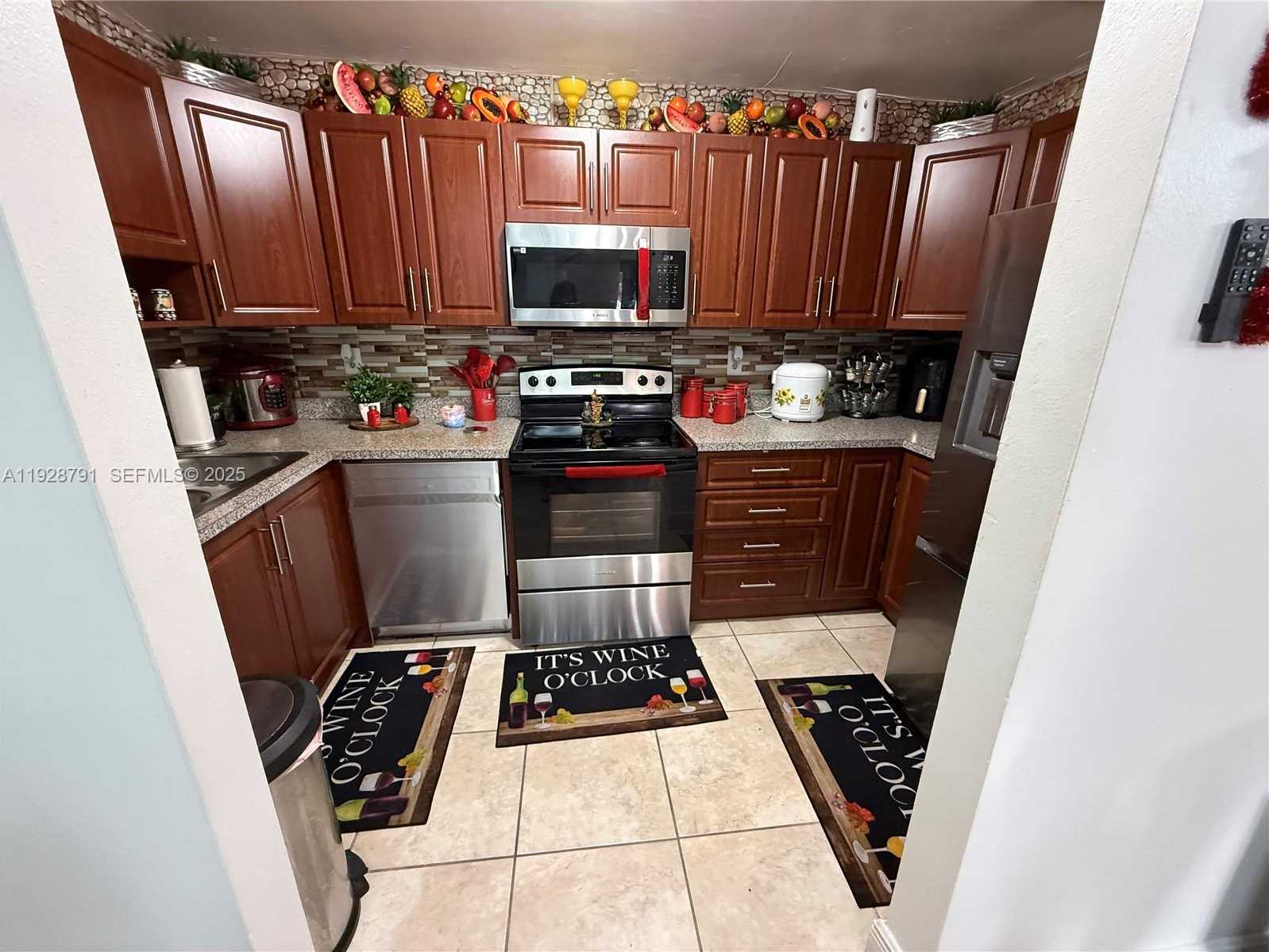 Small Image of 9525 SOUTH WEST 148TH AVE CIR, Miami Number 10