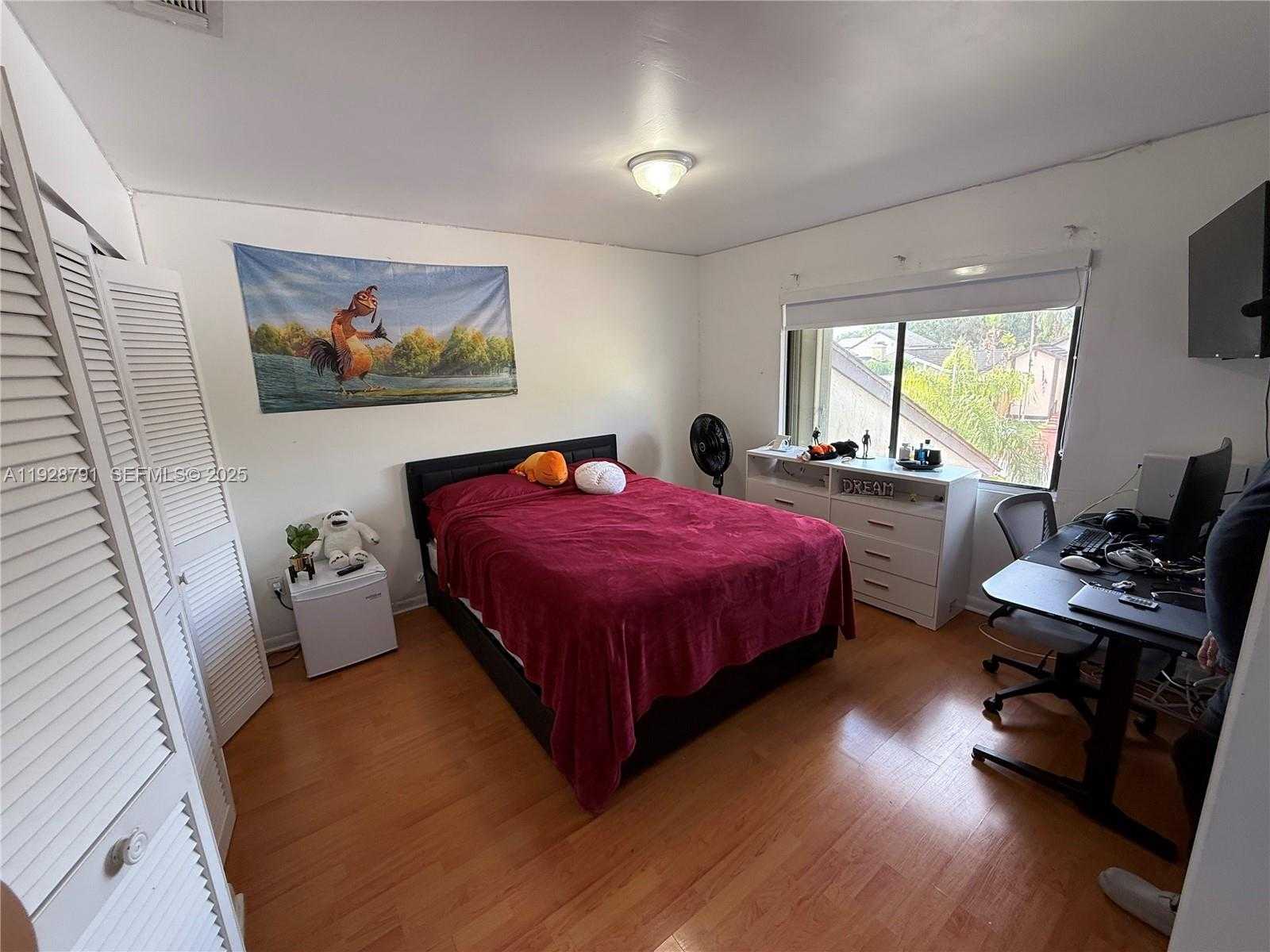 Small Image of 9525 SOUTH WEST 148TH AVE CIR, Miami Number 14