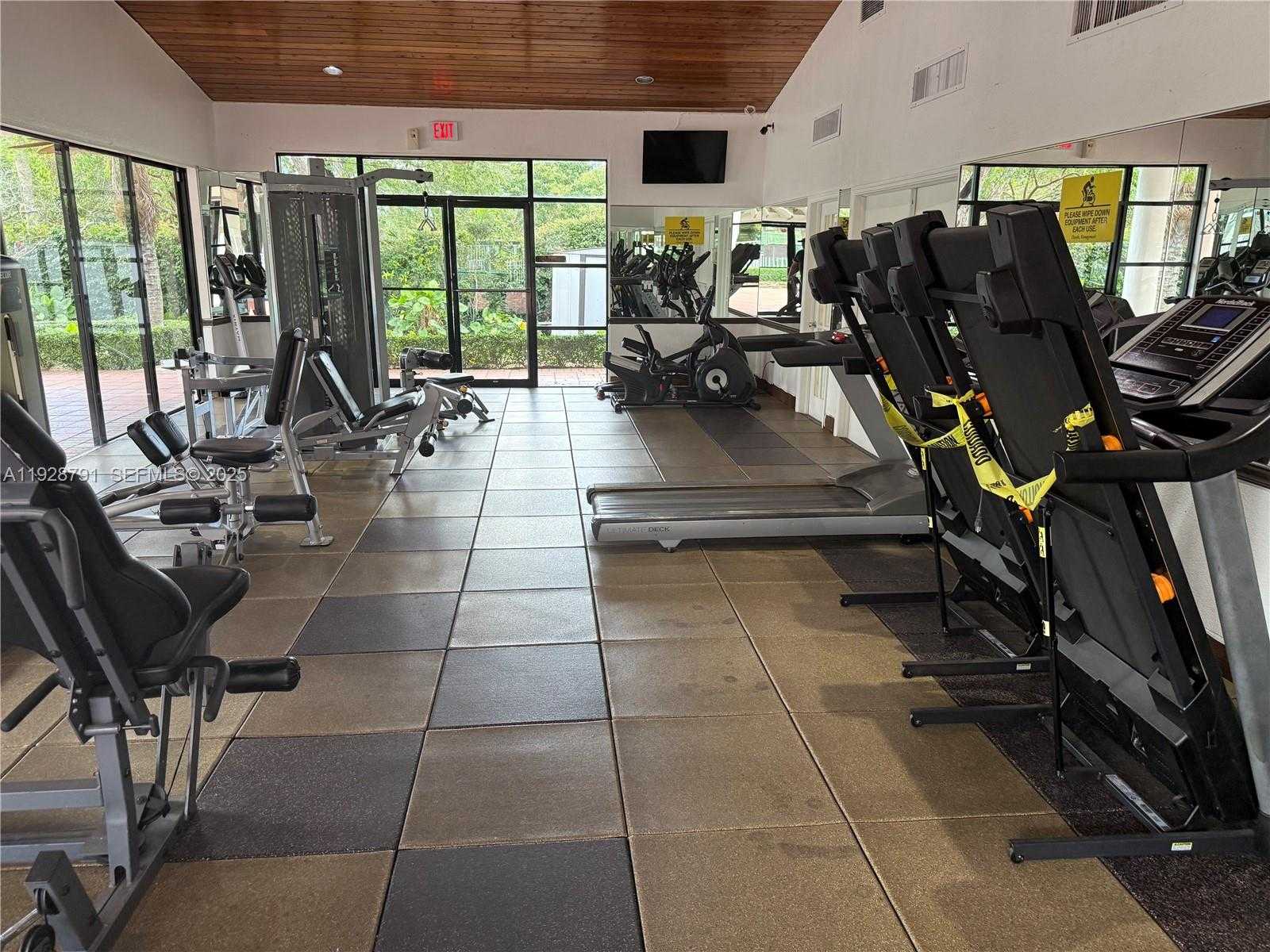 Small Image of 9525 SOUTH WEST 148TH AVE CIR, Miami Number 26