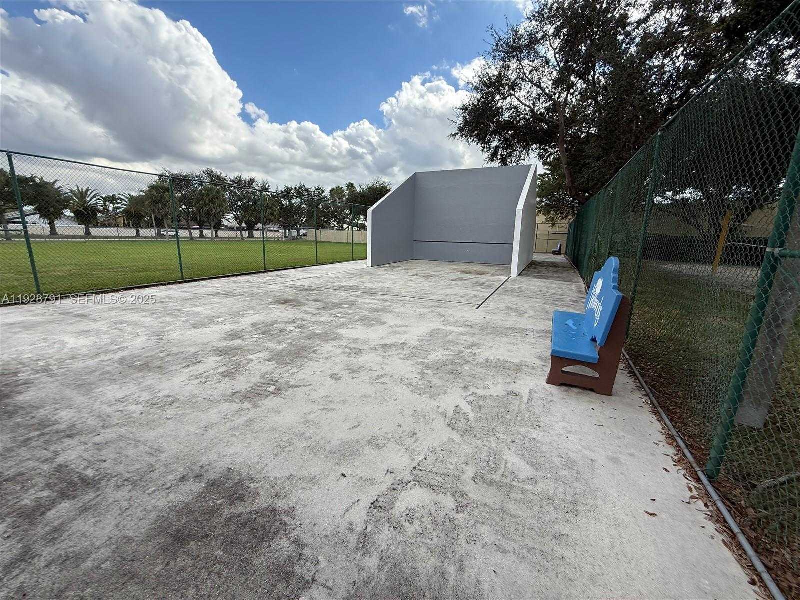 Small Image of 9525 SOUTH WEST 148TH AVE CIR, Miami Number 28