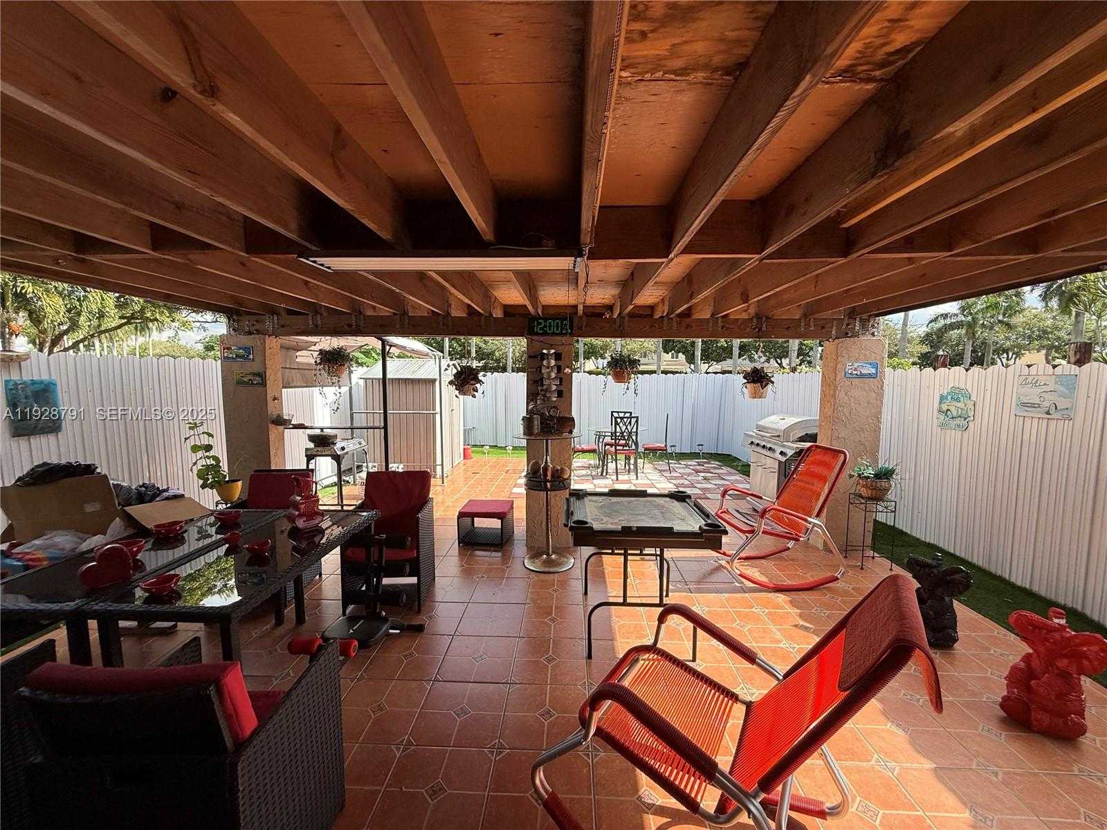 Small Image of 9525 SOUTH WEST 148TH AVE CIR, Miami Number 3