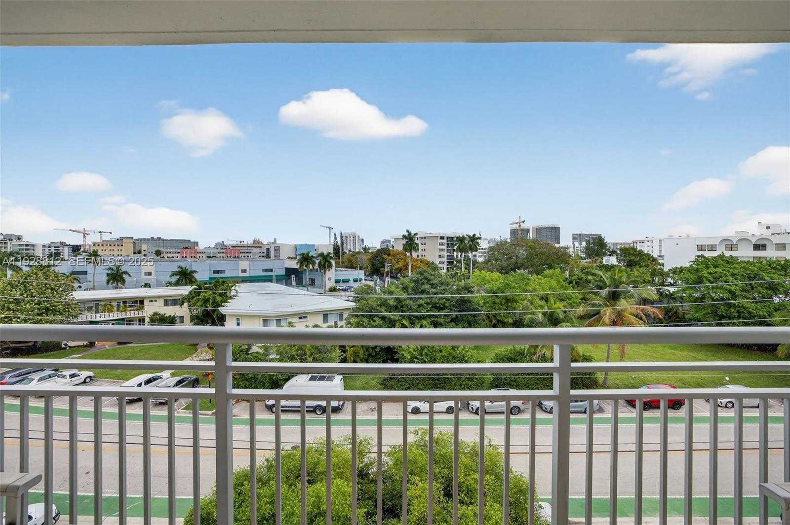 Small Image of 9250 WEST BAY HARBOR DR #5D, Bay Harbor Islands Number 31
