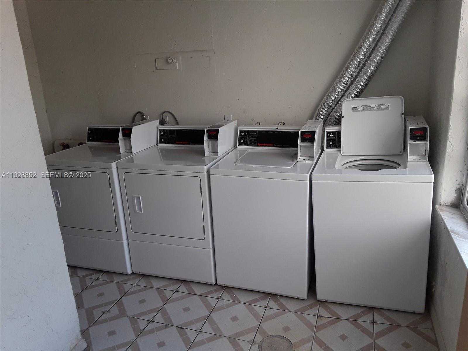 Small Image of 250 180TH DR #159, Sunny Isles Beach Number 21