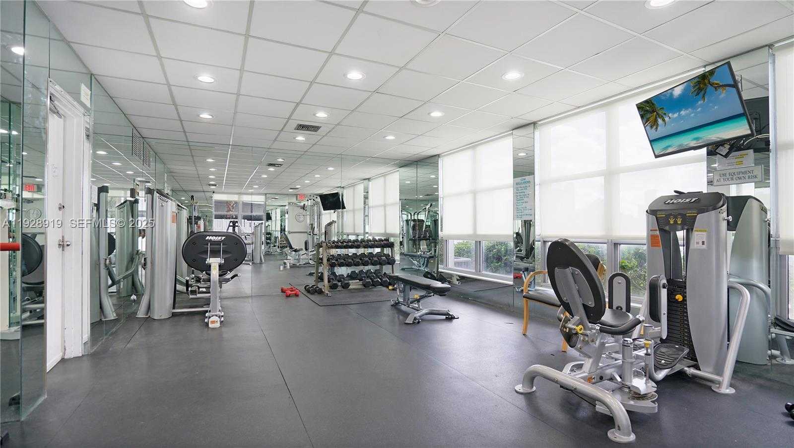 Small Image of 3600 MYSTIC POINTE DR #115, Aventura Number 26