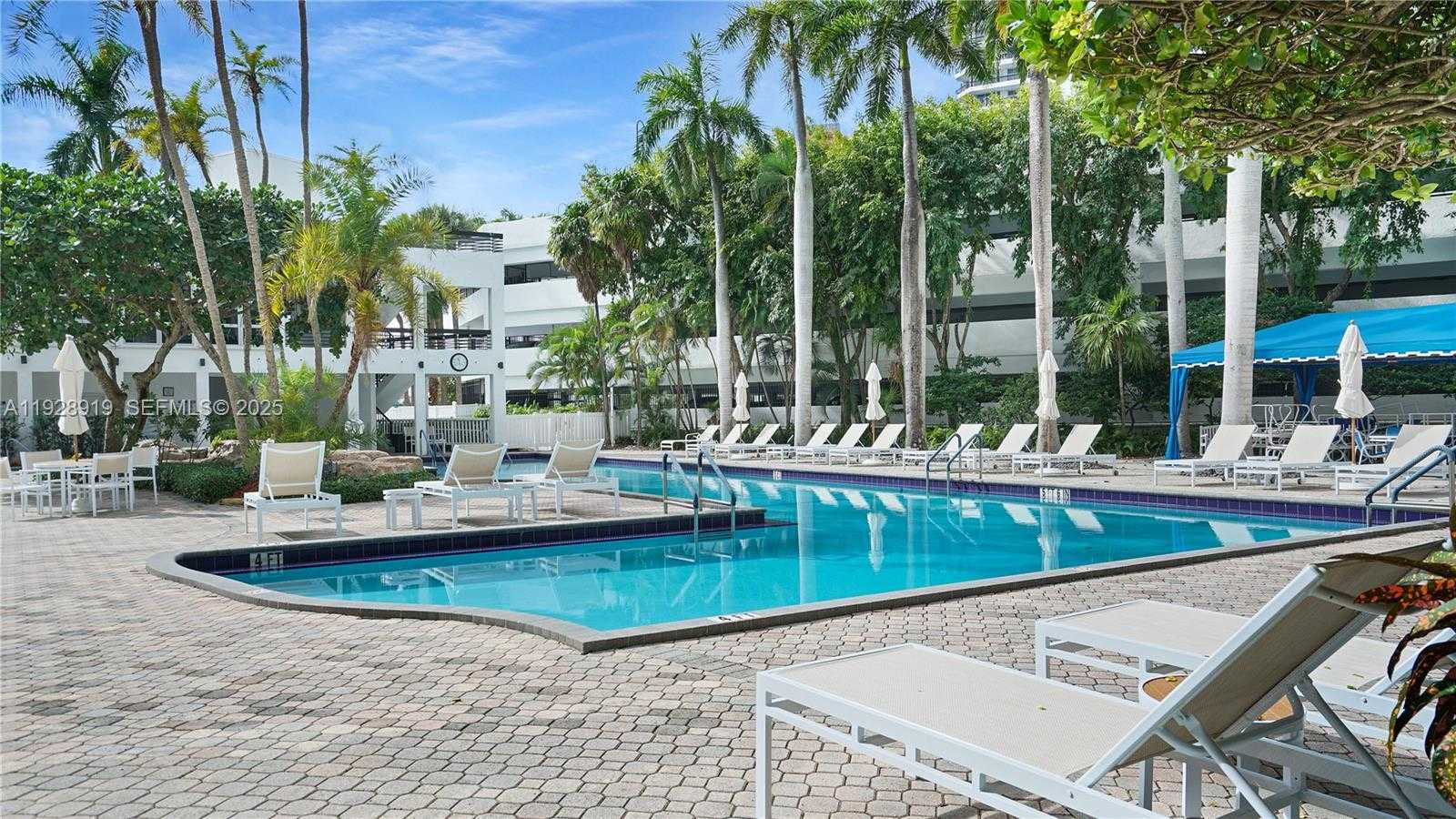 Small Image of 3600 MYSTIC POINTE DR #115, Aventura Number 34