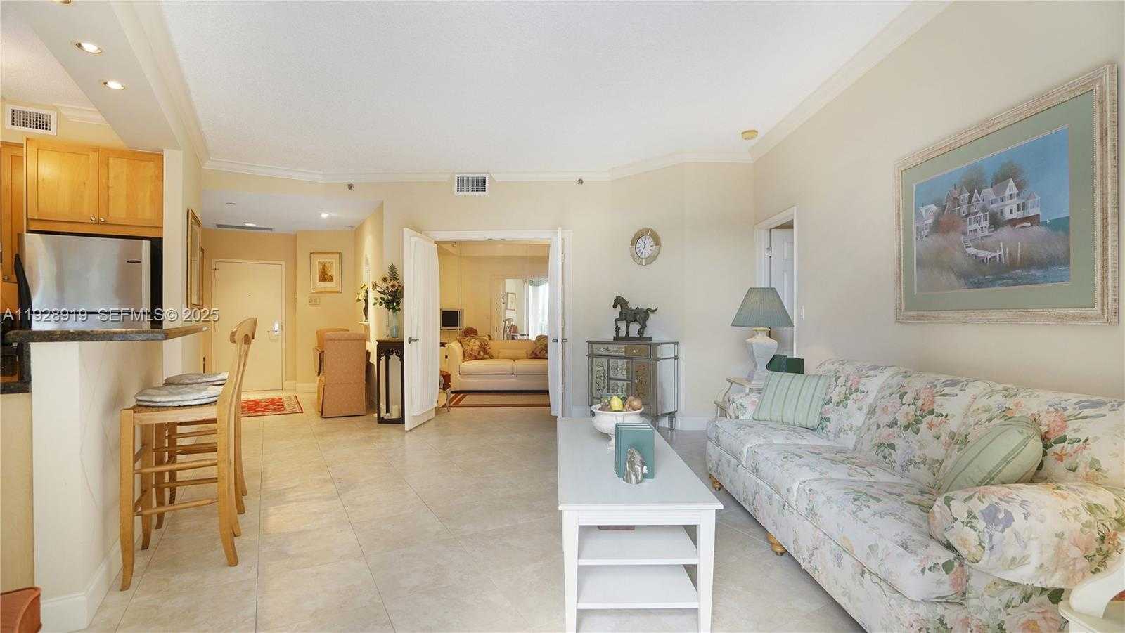 Small Image of 3600 MYSTIC POINTE DR #115, Aventura Number 45