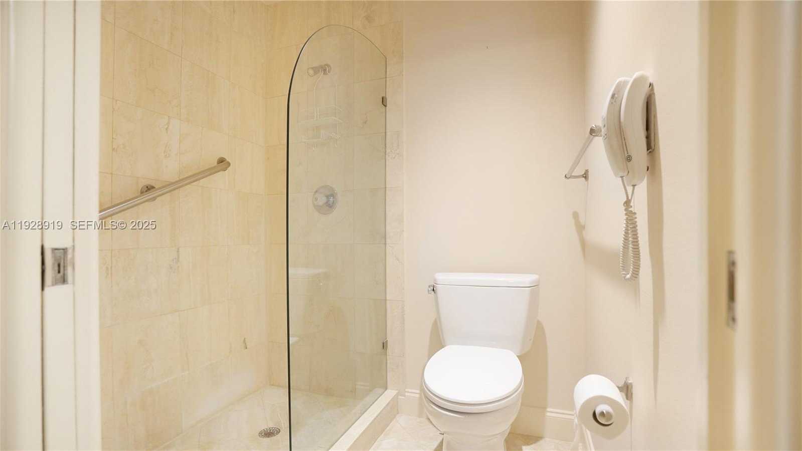 Small Image of 3600 MYSTIC POINTE DR #115, Aventura Number 57