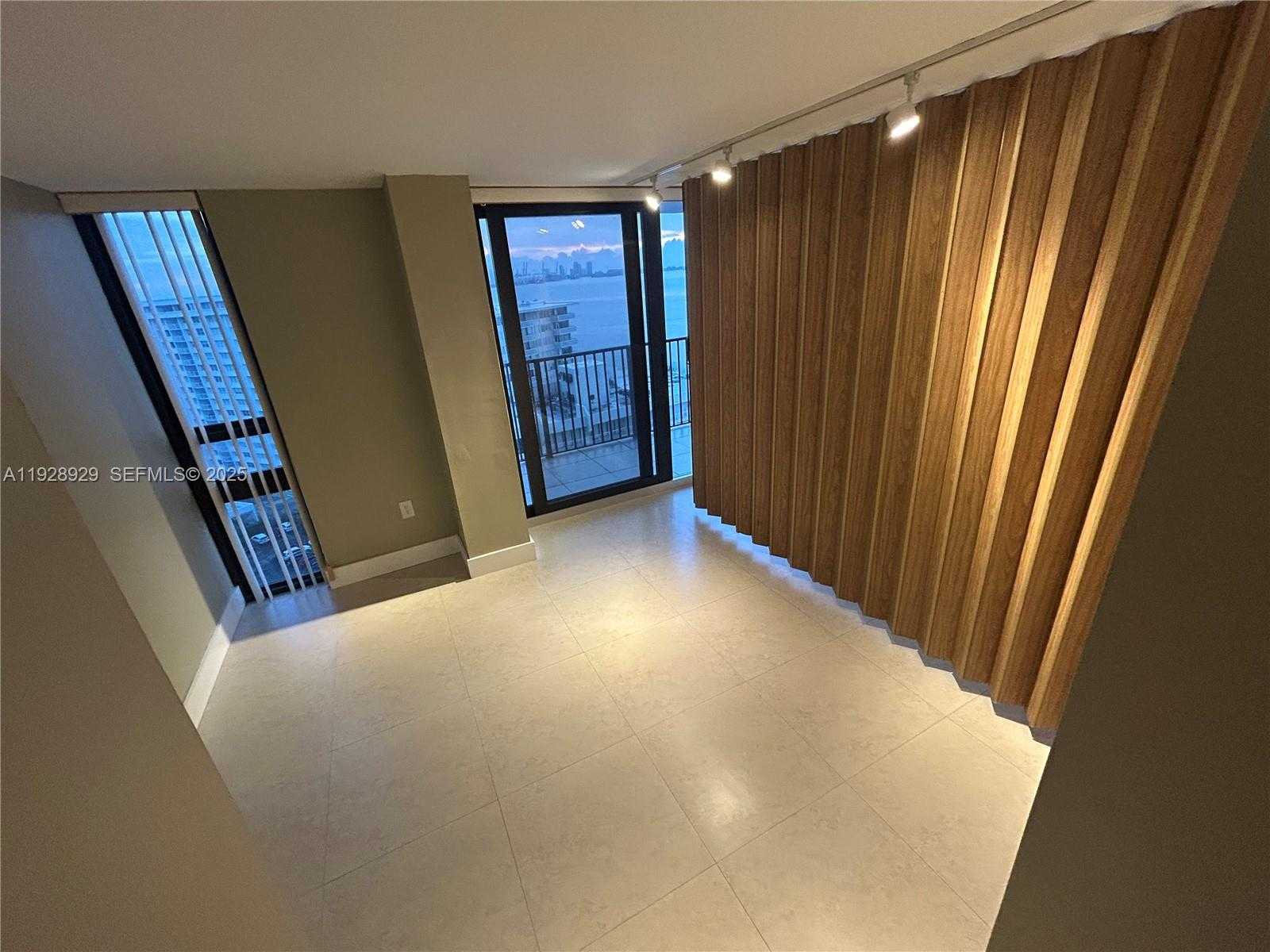 Small Image of 1450 BRICKELL BAY DR #1706, Miami Number 17