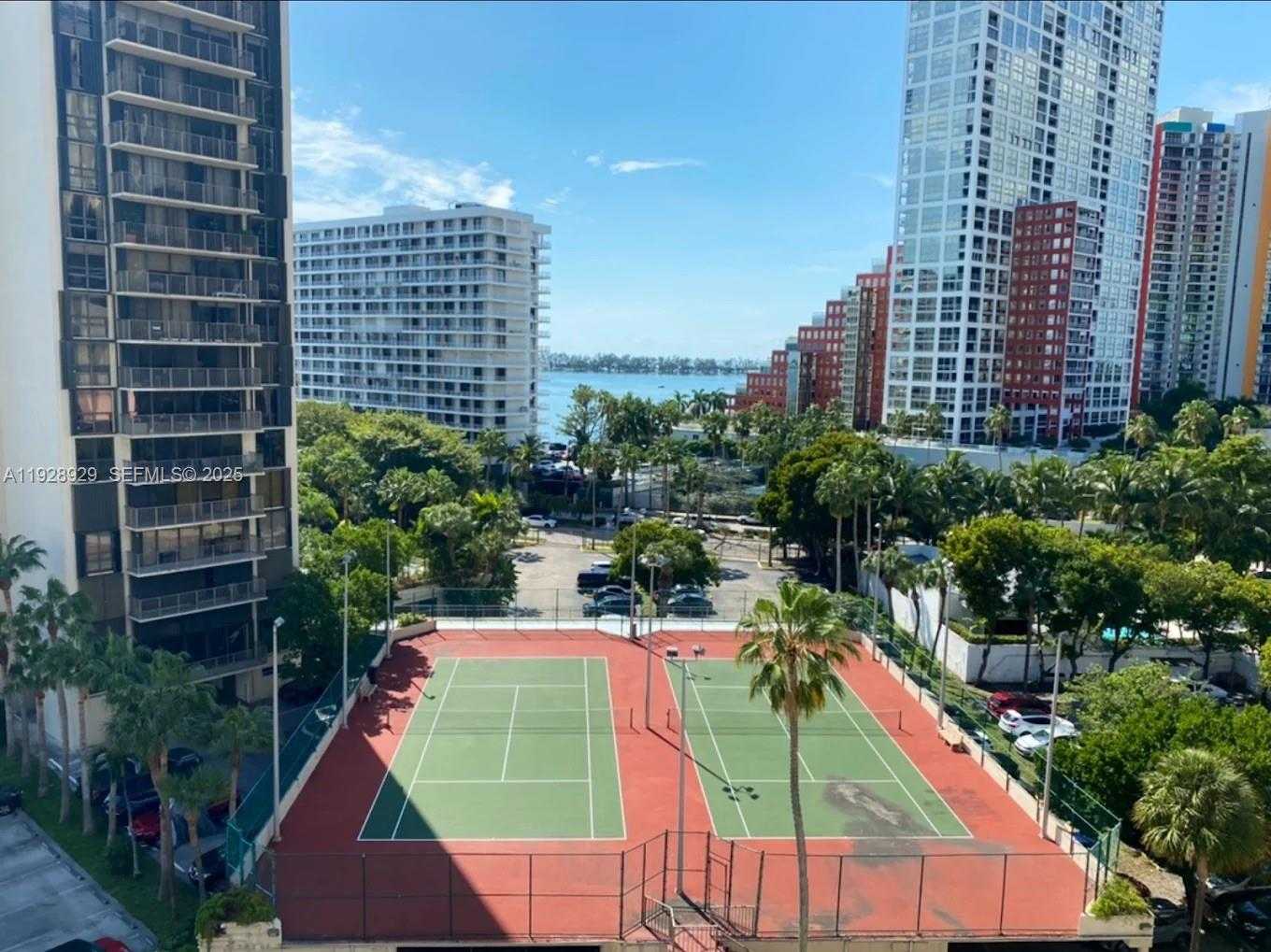 Small Image of 1450 BRICKELL BAY DR #1706, Miami Number 44